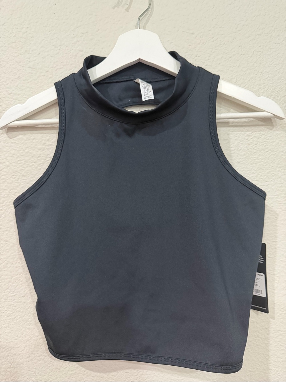Fashion‎ Nova Athletic Sleeveless Mock Neck Women's Sports Bra Tank- Black